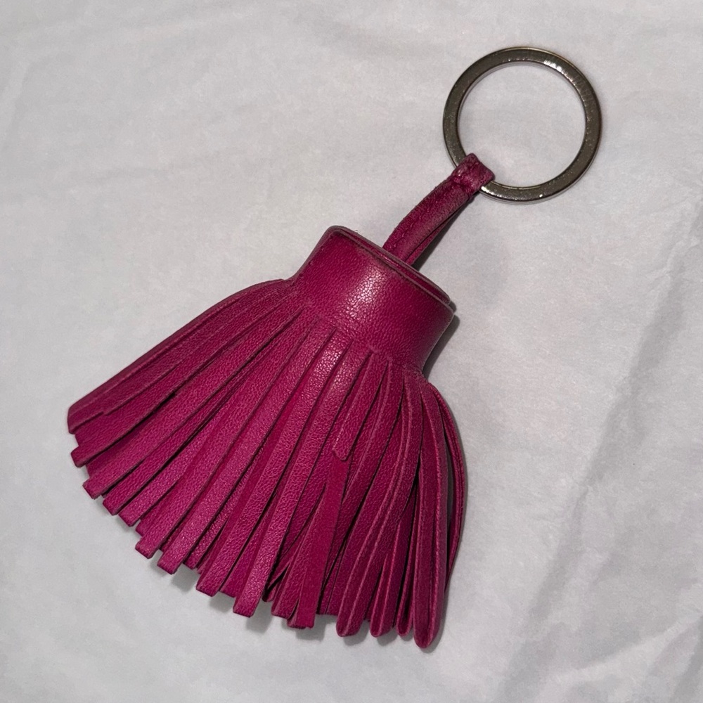 Hermès AUTHENTIC Carmen Leather Magenta Fuchsia Pink Fringe Key Ring Bag Charm - Picture 6 of 16
